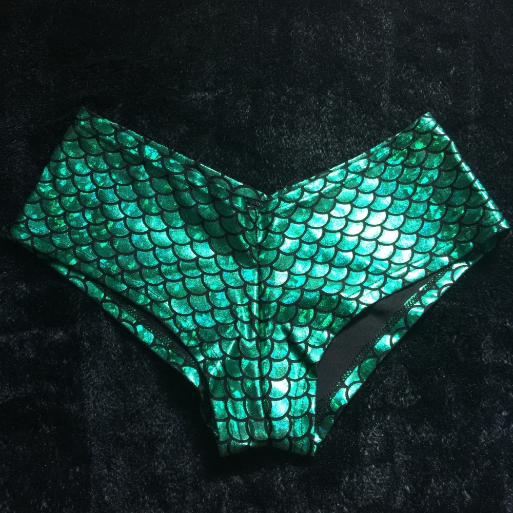 MERMAID RAVE BOOTY SHORTS